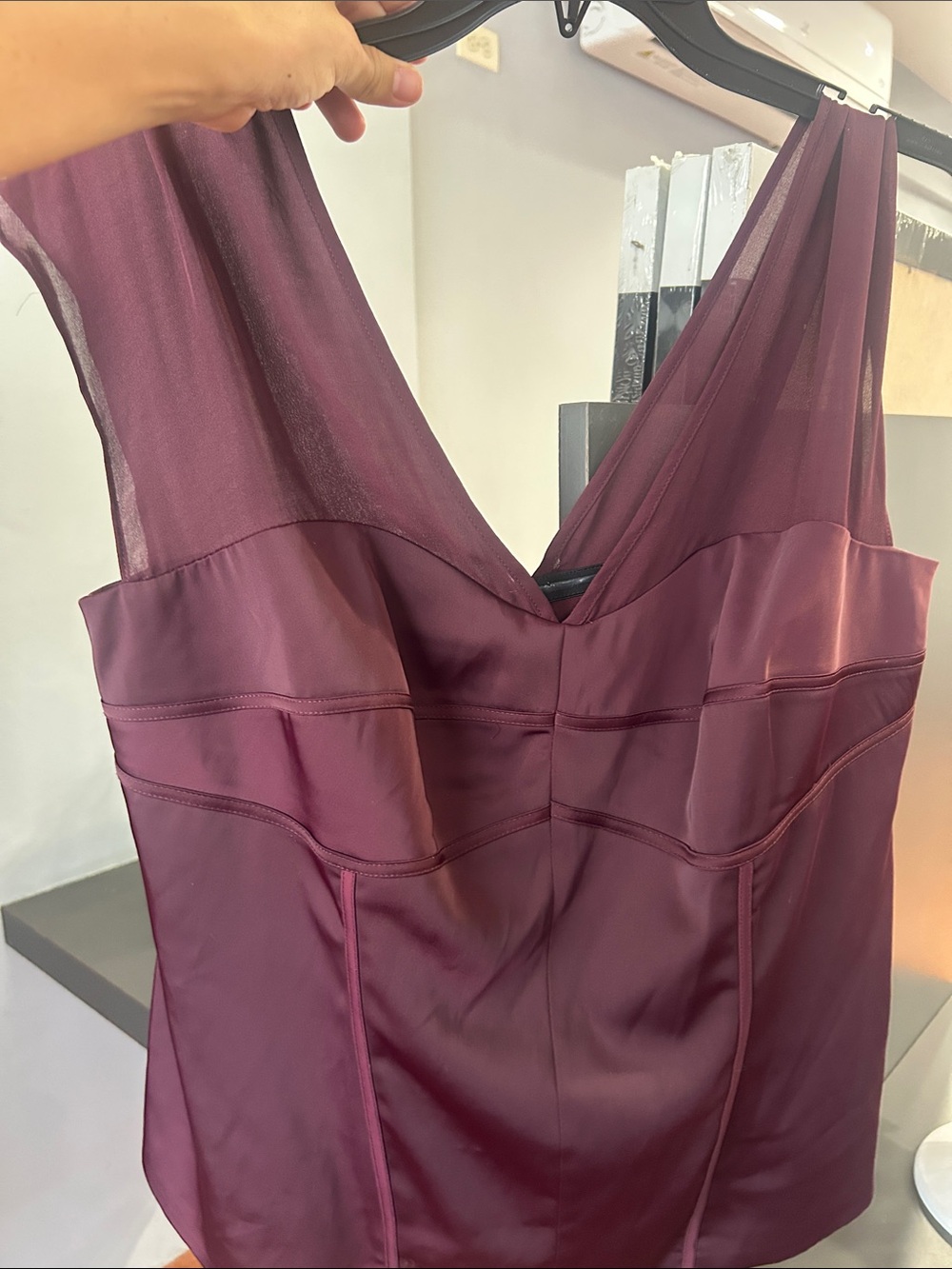 Sleeveless V-Neck Burgundy Dress